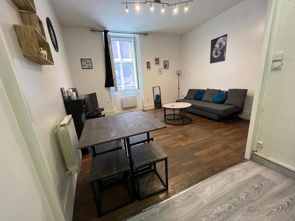 Le Marceau, T2 Tout Equipe Au Coeur De Ville Grenoble France
